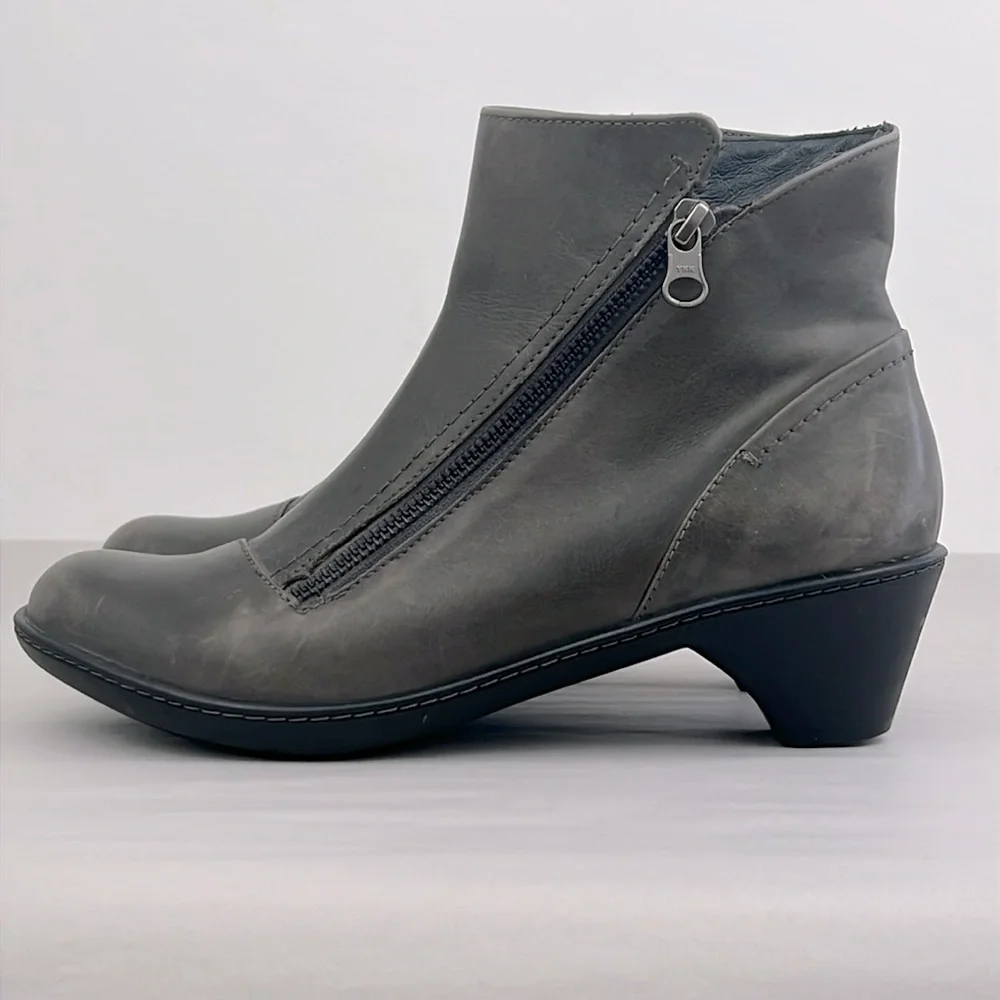 Dansko Billie Grey Ankle Boots Soft Leather Burnished Nappa Grey Womens SZ 8.5 9 - Picture 1 of 14